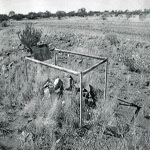 LANDOR STATION - Unnamed Lonely Grave - PHOTO Kevin H Coate (2013) LANDOR STATION