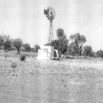 LANDOR STATION Unnamed Lonely Grave on roadside between Landor Station and Dalgety Downs, Upper Gascoyne - PHOTO Kevin H Coate (2013) LANDOR STATION